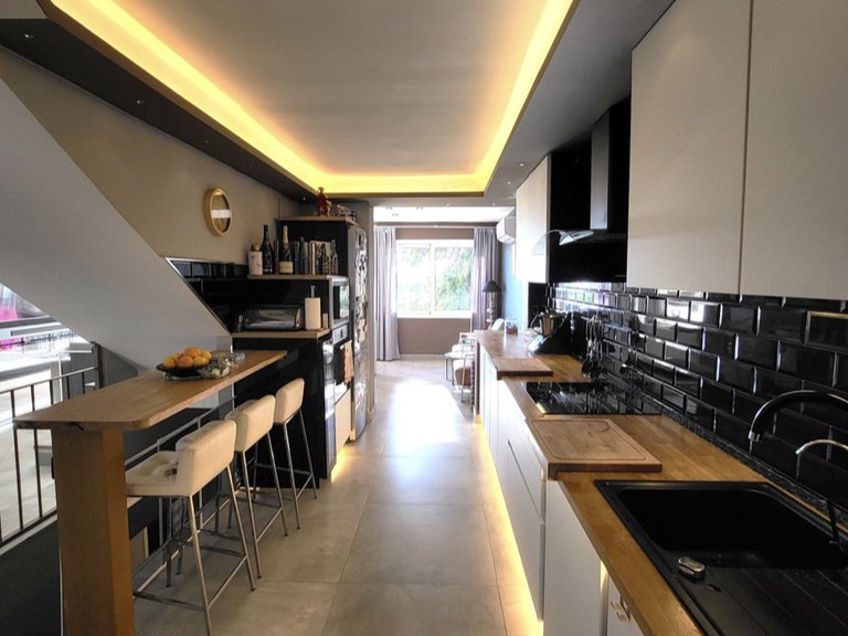 Elegante Adosado con Vistas al Mar en la Prestigiosa Zona de Guadalmina Alta 6