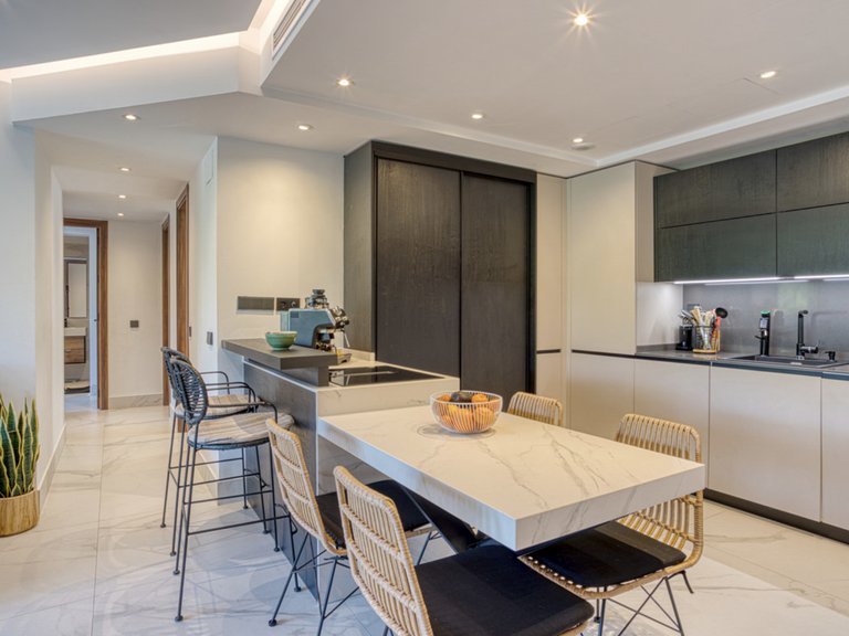 Elegant Trerumslägenhet i Exklusivt Gated Community – Strandnära i San Pedro 4