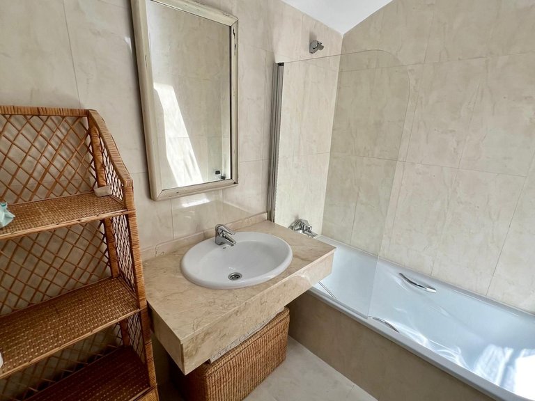 Apartment for Sale in Marbella, Malaga 13