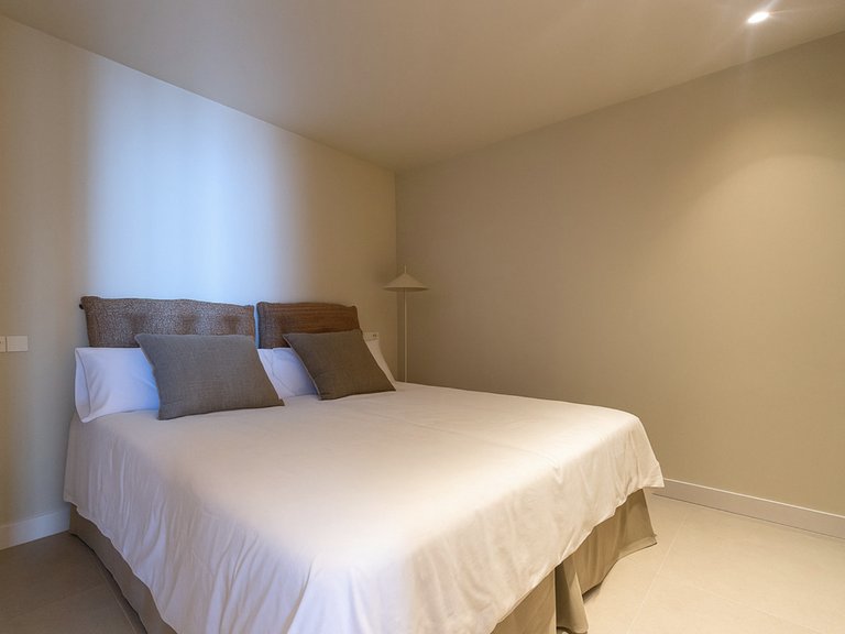 Exceptionell Strandnära Lägenhet på Playa de la Bajadilla, Marbella 4