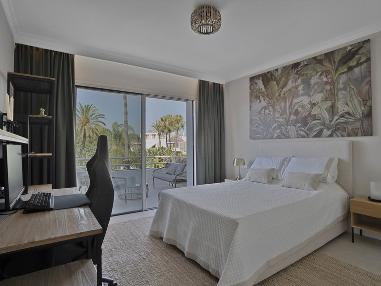 Town House for Sale in Marbella, Malaga 37