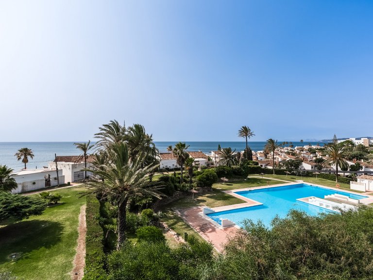 Town House for Sale in Estepona, Malaga 31