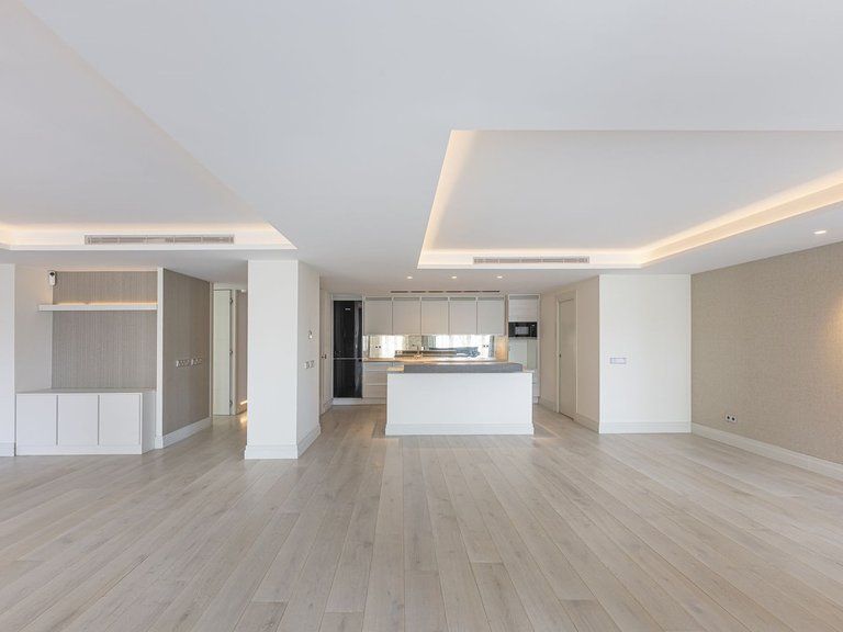 Apartment for Sale in Marbella, Malaga 24