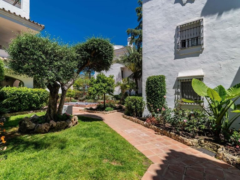 Town House for Sale in Marbella, Malaga 37