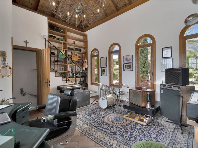 Villa te koop 10