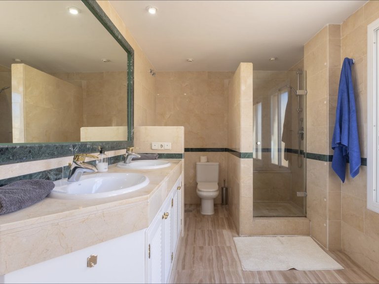 Town House for Sale in Marbella, Malaga 20