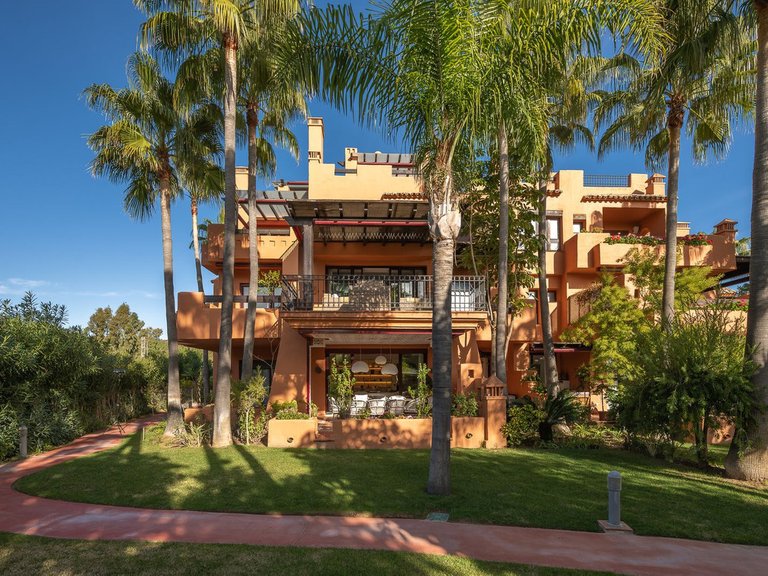 Apartment for Sale in Marbella, Malaga 23