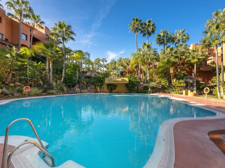 Apartment for Sale in Marbella, Malaga 42