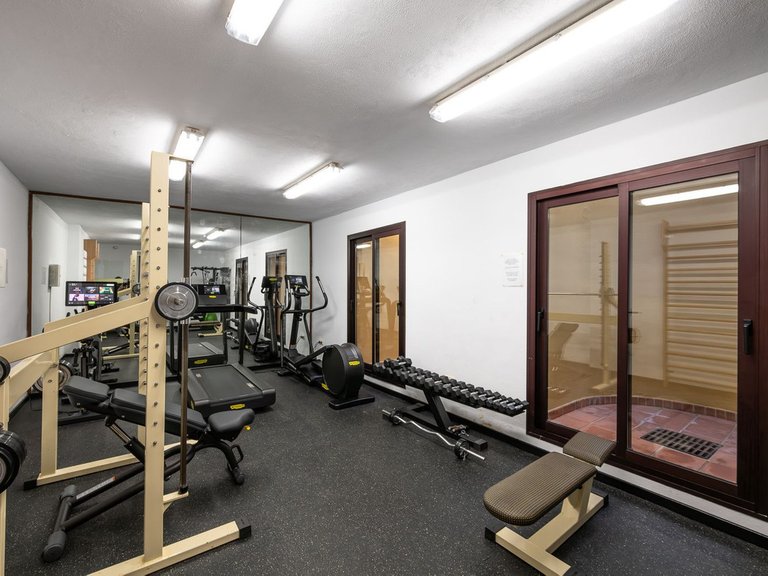 Apartment for Sale in Marbella, Malaga 40