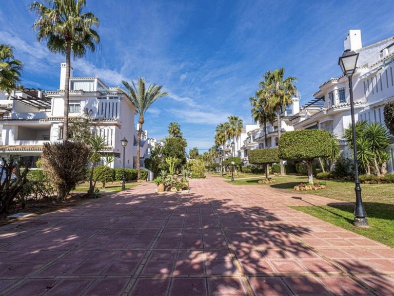 Apartment for Sale in Marbella, Malaga 15