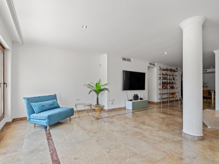 Apartment for Sale in Marbella, Malaga 10