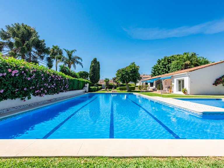 Villas 11 en Cortijo Blanco 1