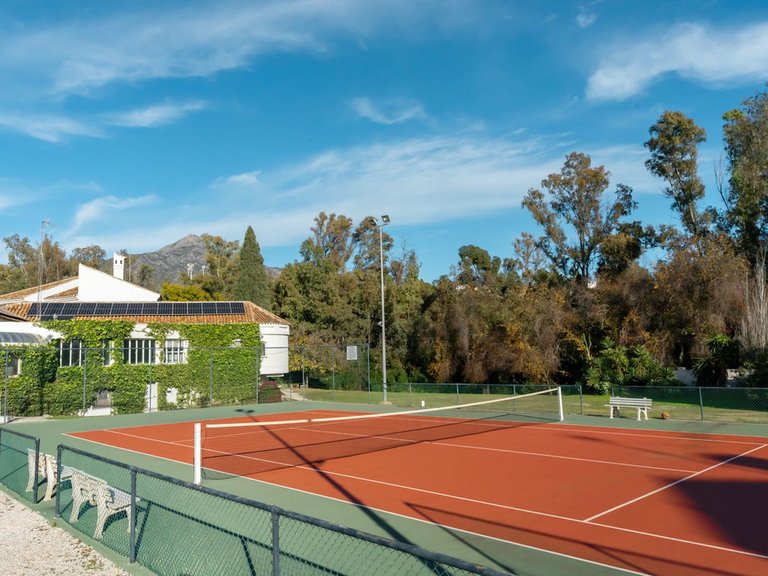 Apartment for Sale in Marbella, Malaga 25