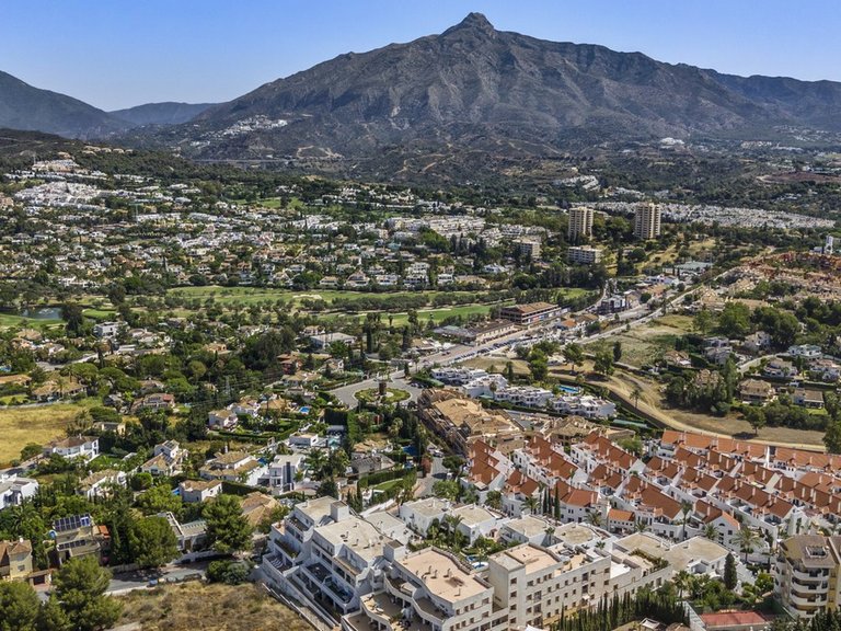 Apartment for Sale in Marbella, Malaga 23