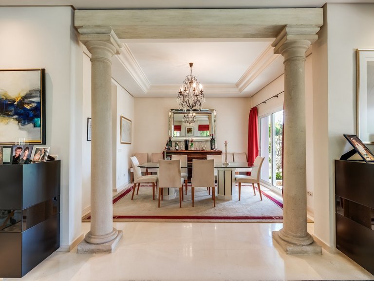 Villa for Sale in Marbella, Malaga 10