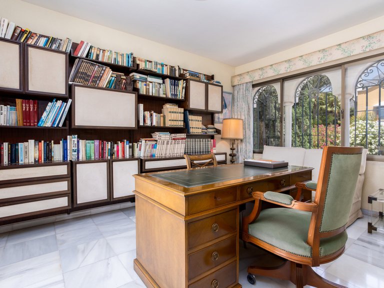 Villa for Sale in Marbella, Malaga 15