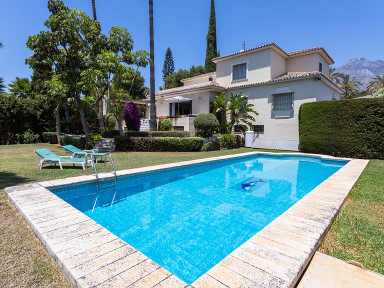 Villa for Sale in Marbella, Malaga 1