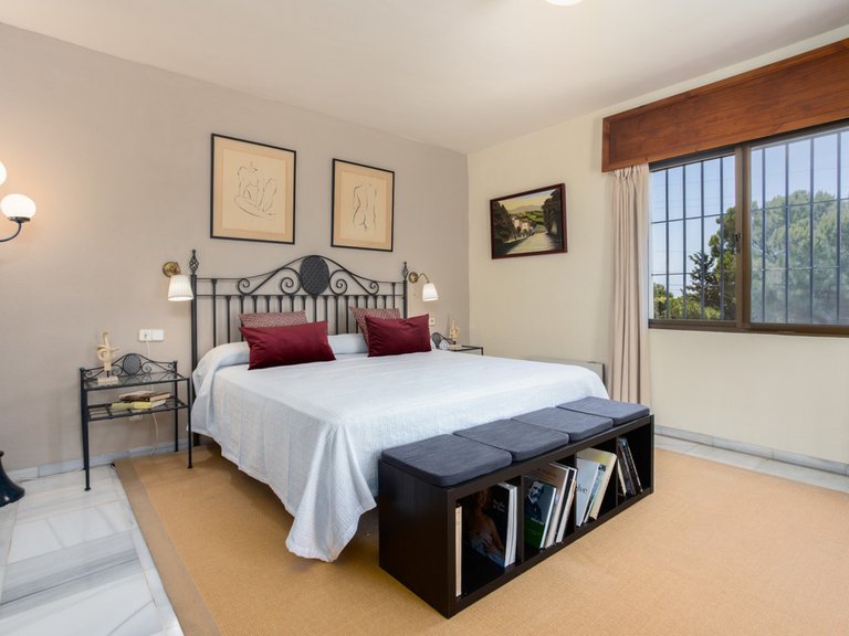 Villa for Sale in Marbella, Malaga 41