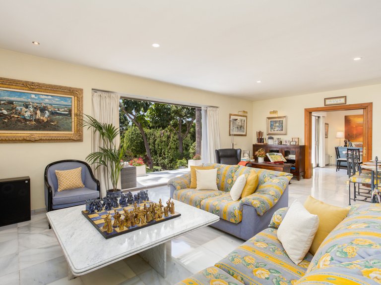 Villa for Sale in Marbella, Malaga 5