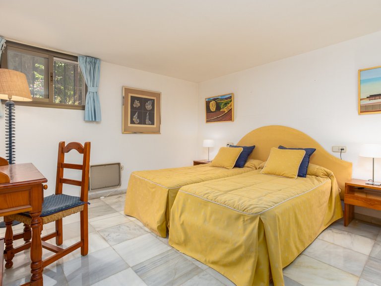 Villa for Sale in Marbella, Malaga 12