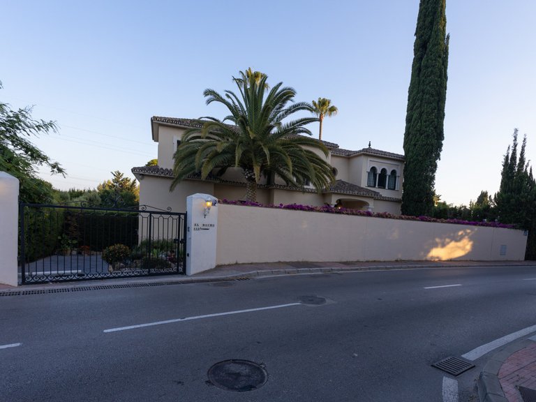 Villa for Sale in Marbella, Malaga 6