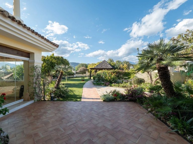 Apartment for Sale in Marbella, Malaga 20