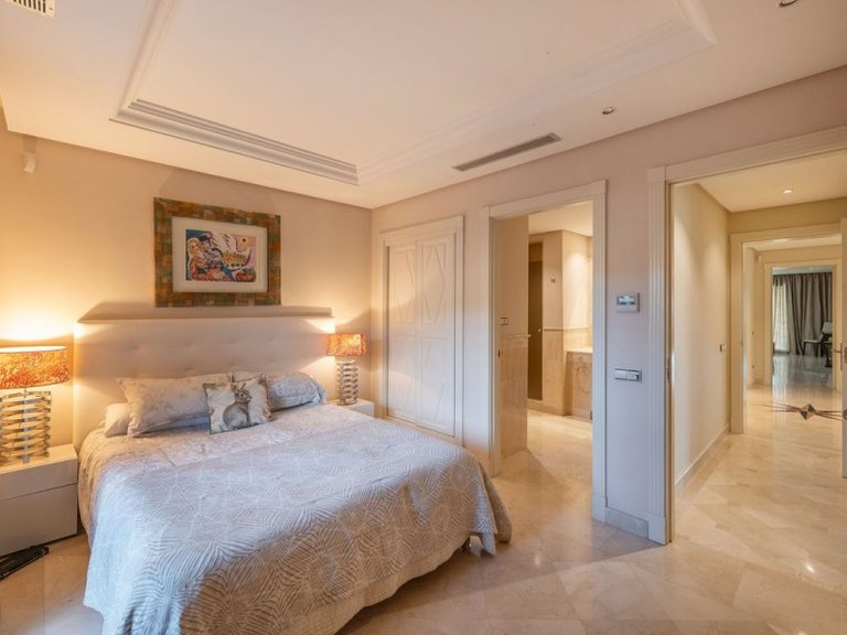 Apartment for Sale in Marbella, Malaga 30