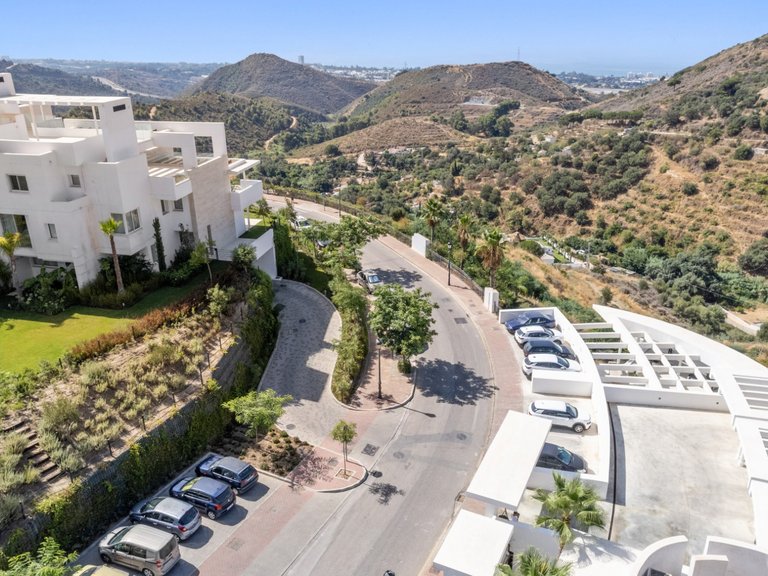 Apartment for Sale in Marbella, Malaga 30