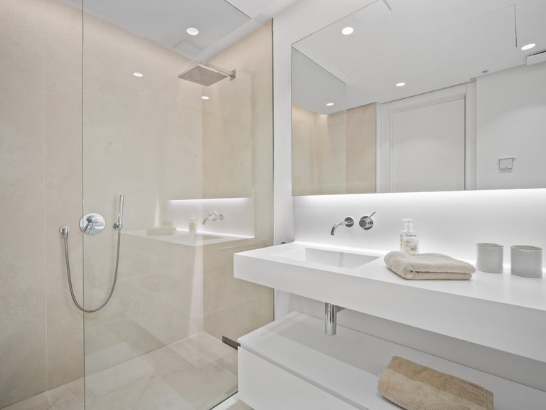 Apartment for Sale in Marbella, Malaga 42