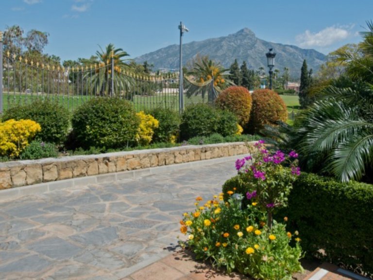 Town House for Sale in Marbella, Malaga 21