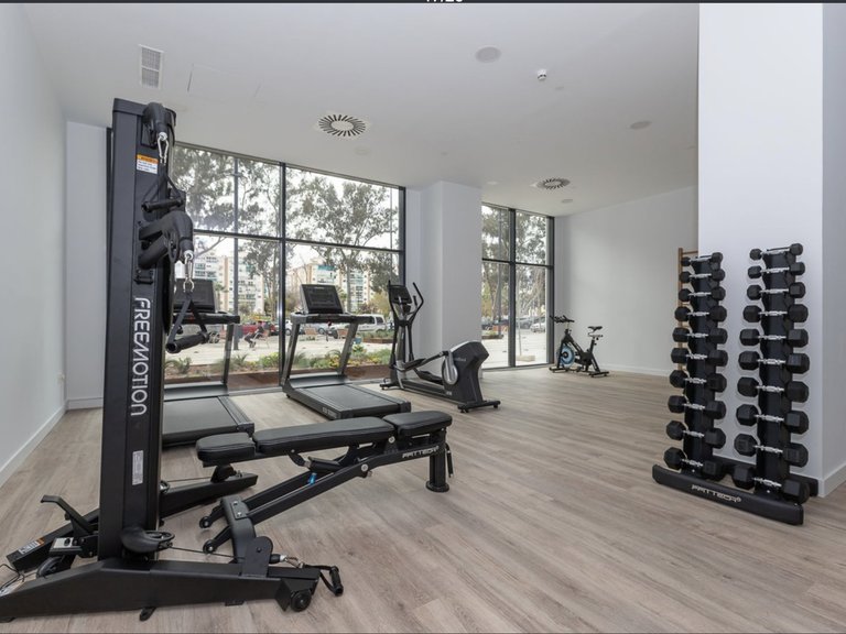 Apartment for Sale in Malaga, Malaga 18
