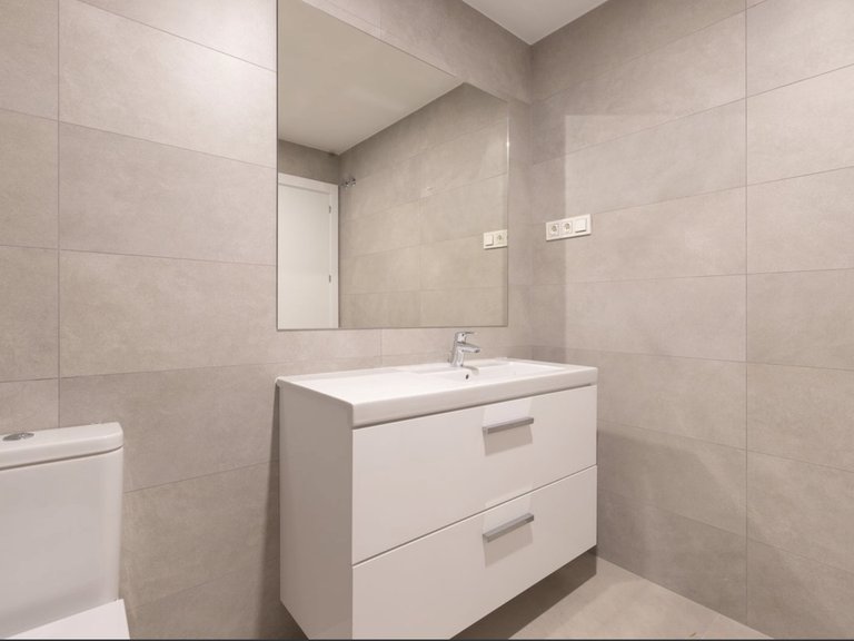 Apartment for Sale in Malaga, Malaga 15