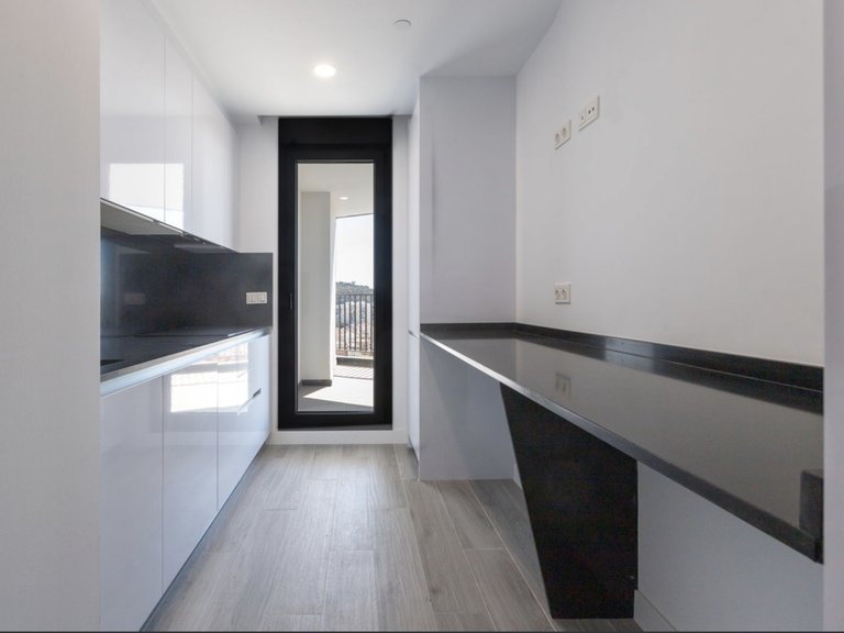 Apartment for Sale in Malaga, Malaga 11