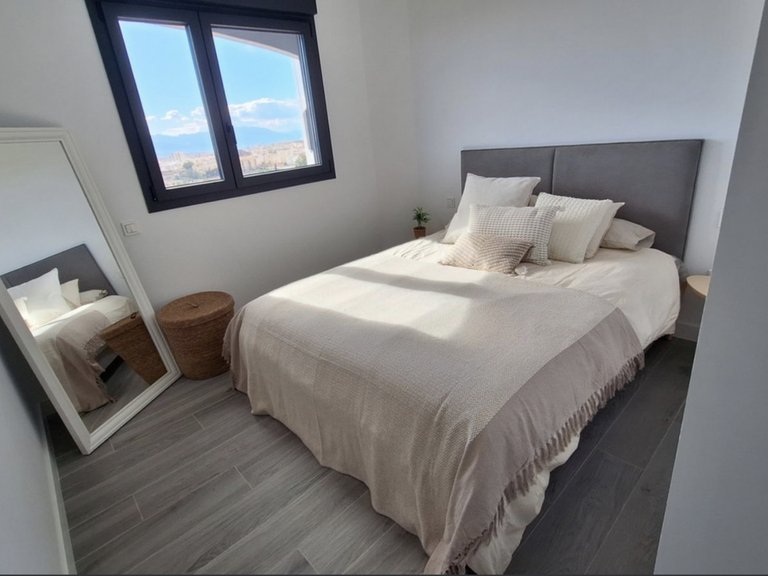 Apartment for Sale in Malaga, Malaga 12