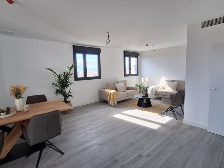 Apartment for Sale in Malaga, Malaga 8