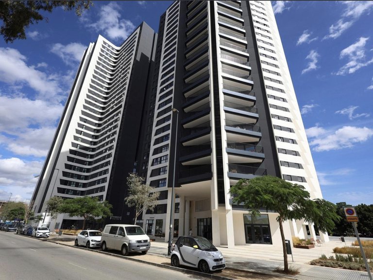 Apartment for Sale in Malaga, Malaga 1