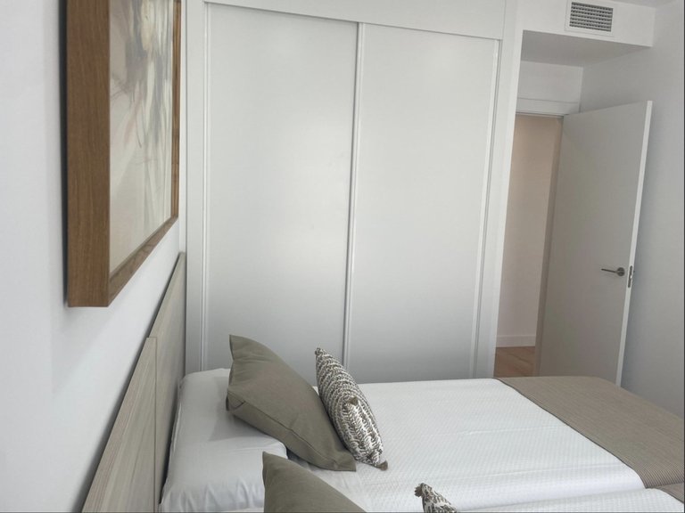 Apartment for Sale in Malaga, Malaga 23