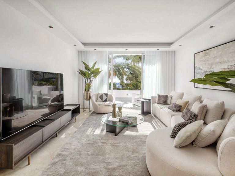 south-facing duplex penthouse 4