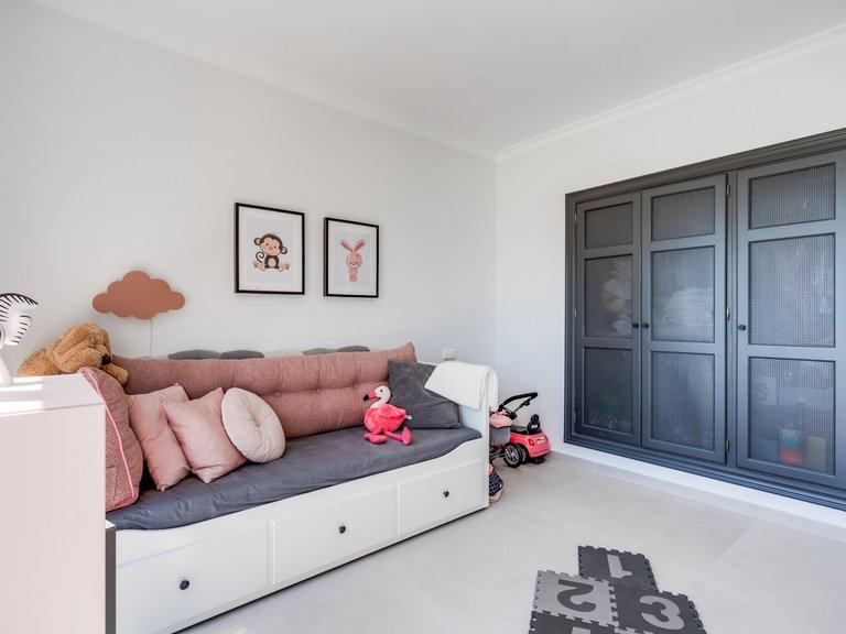 Apartment for Sale in Benahavis, Malaga 12