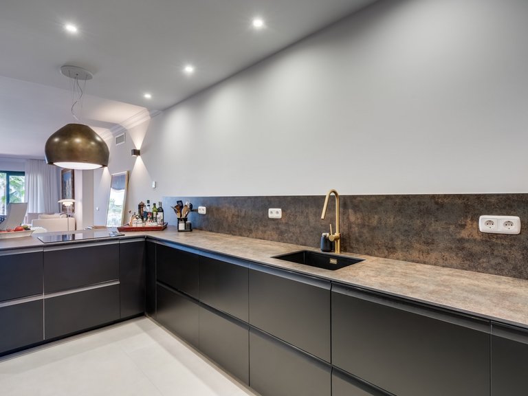 Apartment for Sale in Benahavis, Malaga 5