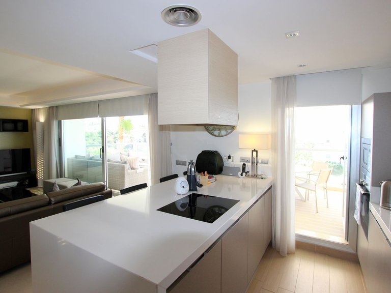 Middle Floor Apartment in Los Arqueros 4