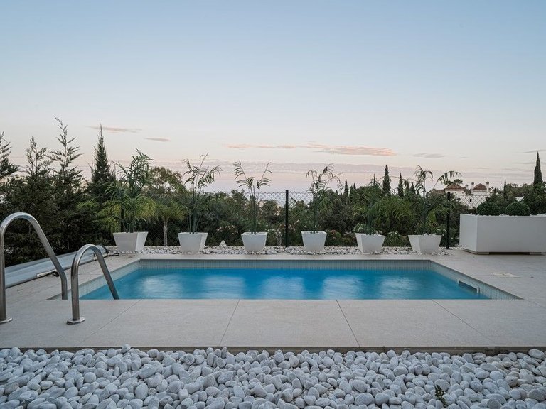 Ground Floor Apartment in Benahavís 15