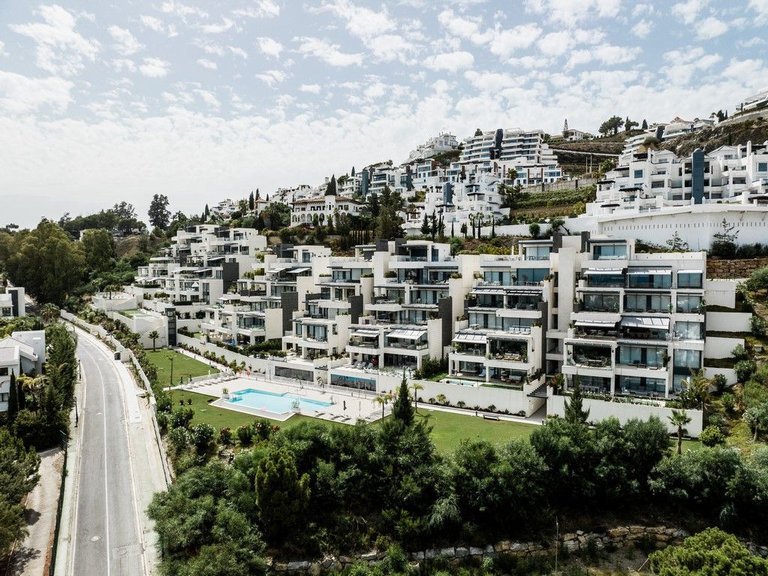 Ground Floor Apartment in Benahavís 17