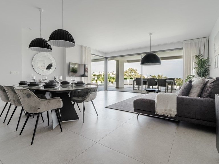 Ground Floor Apartment in Benahavís 9