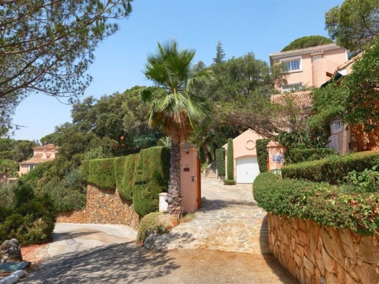 Fristående villa i Benahavís 35