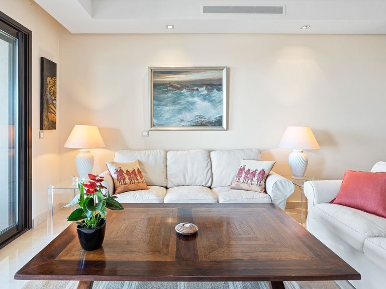 Middle Floor Apartment in Benahavís 19