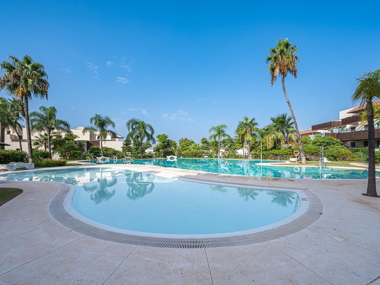 Apartment in Los Flamingos 5