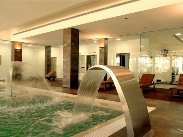 Middle Floor Apartment in Benahavís 23