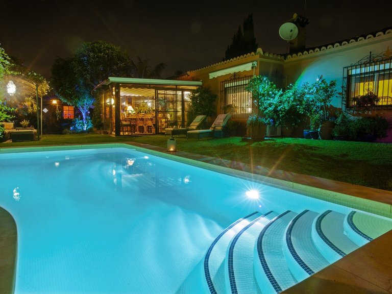 Villa intill stranden i San Pedro 28