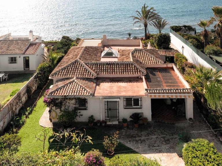 Detached Villa in Marbesa 15